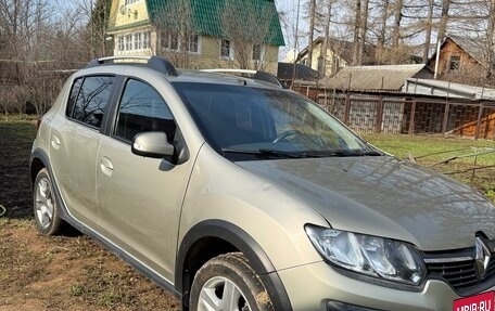 Renault Sandero II рестайлинг, 2016 год, 635 000 рублей, 2 фотография