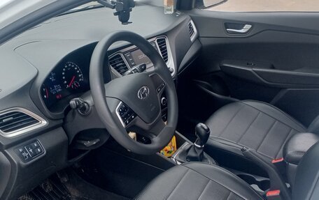 Hyundai Solaris II рестайлинг, 2020 год, 1 350 000 рублей, 11 фотография