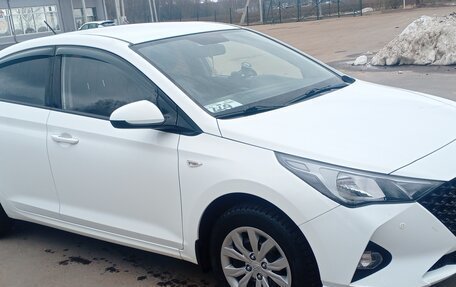 Hyundai Solaris II рестайлинг, 2020 год, 1 350 000 рублей, 4 фотография