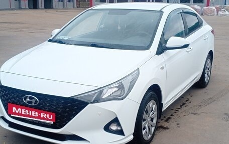 Hyundai Solaris II рестайлинг, 2020 год, 1 350 000 рублей, 2 фотография