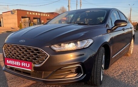 Ford Mondeo V, 2019 год, 2 300 000 рублей, 2 фотография