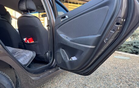 Hyundai Solaris II рестайлинг, 2014 год, 1 100 000 рублей, 10 фотография