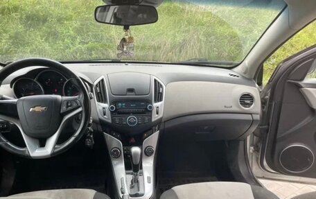 Chevrolet Cruze II, 2013 год, 600 000 рублей, 6 фотография