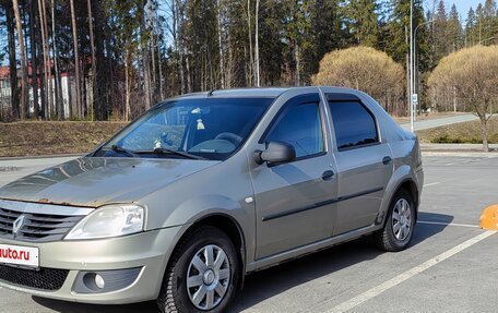Renault Logan I, 2012 год, 380 000 рублей, 2 фотография