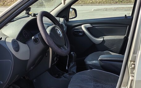 Renault Logan I, 2012 год, 380 000 рублей, 9 фотография