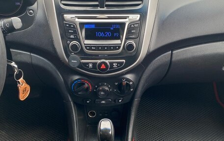 Hyundai Solaris II рестайлинг, 2014 год, 700 000 рублей, 10 фотография