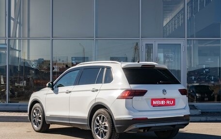 Volkswagen Tiguan II, 2019 год, 2 120 000 рублей, 2 фотография
