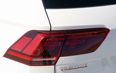 Volkswagen Tiguan II, 2019 год, 2 120 000 рублей, 10 фотография