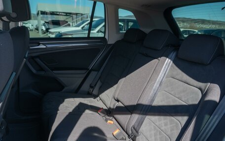 Volkswagen Tiguan II, 2019 год, 2 120 000 рублей, 12 фотография