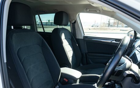 Volkswagen Tiguan II, 2019 год, 2 120 000 рублей, 15 фотография