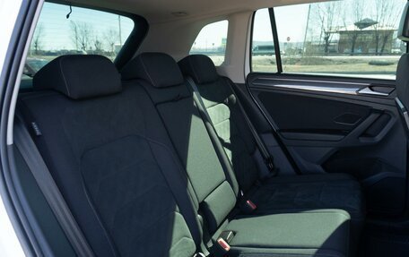 Volkswagen Tiguan II, 2019 год, 2 120 000 рублей, 14 фотография