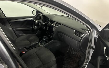 Skoda Octavia, 2018 год, 1 800 000 рублей, 14 фотография