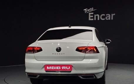 Volkswagen Passat B8 рестайлинг, 2022 год, 2 370 000 рублей, 4 фотография