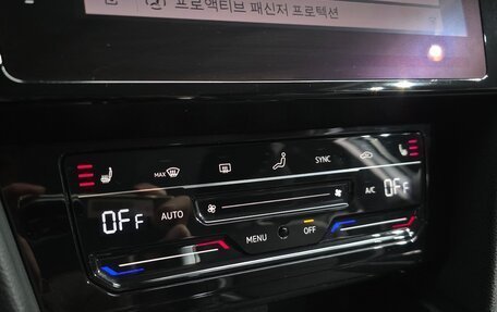 Volkswagen Passat B8 рестайлинг, 2022 год, 2 370 000 рублей, 13 фотография