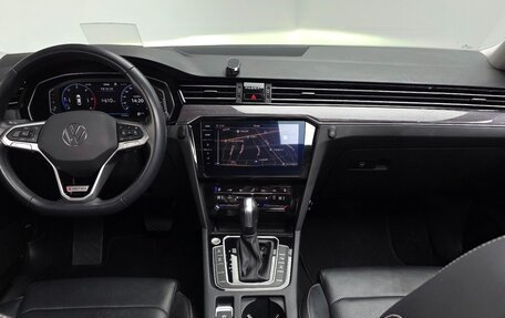 Volkswagen Passat B8 рестайлинг, 2022 год, 2 660 000 рублей, 8 фотография