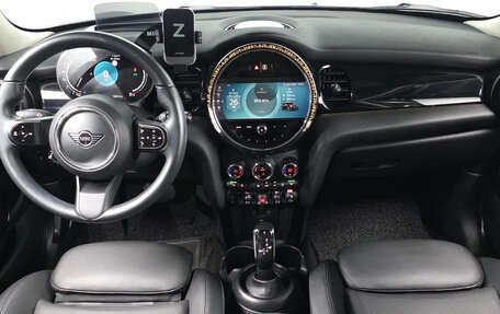 MINI Hatch, 2022 год, 1 791 000 рублей, 5 фотография