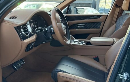 Bentley Bentayga I, 2021 год, 18 600 000 рублей, 9 фотография