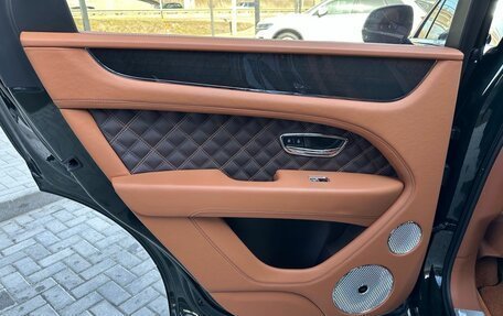 Bentley Bentayga I, 2021 год, 18 600 000 рублей, 38 фотография