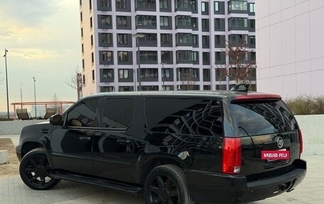 Cadillac Escalade III, 2008 год, 1 570 000 рублей, 10 фотография