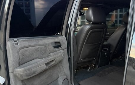 Cadillac Escalade III, 2008 год, 1 570 000 рублей, 28 фотография