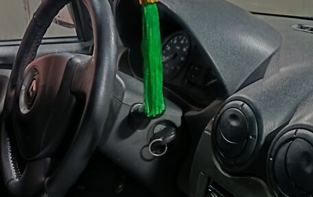 Renault Logan I, 2011 год, 285 000 рублей, 2 фотография