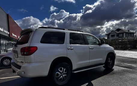 Toyota Sequoia II рестайлинг, 2011 год, 3 070 000 рублей, 3 фотография