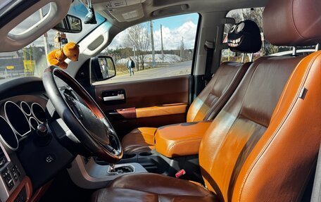 Toyota Sequoia II рестайлинг, 2011 год, 3 070 000 рублей, 5 фотография