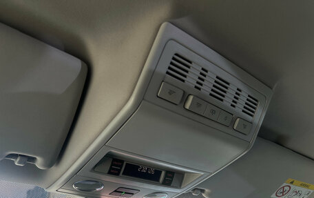 Volkswagen Caravelle T6 рестайлинг, 2017 год, 3 599 000 рублей, 14 фотография