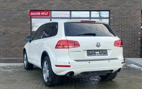 Volkswagen Touareg III, 2011 год, 1 550 000 рублей, 3 фотография