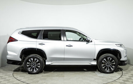 Mitsubishi Pajero Sport III рестайлинг, 2021 год, 4 199 700 рублей, 4 фотография