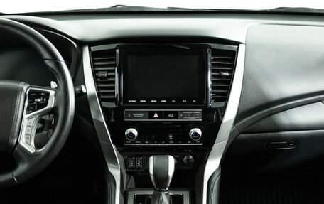 Mitsubishi Pajero Sport III рестайлинг, 2021 год, 4 199 700 рублей, 14 фотография