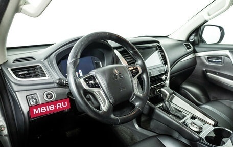 Mitsubishi Pajero Sport III рестайлинг, 2021 год, 4 199 700 рублей, 11 фотография