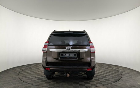 Toyota Land Cruiser Prado 150 рестайлинг 2, 2016 год, 3 350 000 рублей, 6 фотография