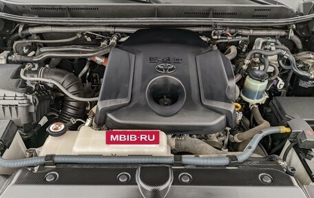 Toyota Land Cruiser Prado 150 рестайлинг 2, 2016 год, 3 350 000 рублей, 9 фотография