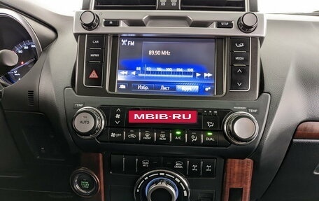 Toyota Land Cruiser Prado 150 рестайлинг 2, 2016 год, 3 350 000 рублей, 15 фотография