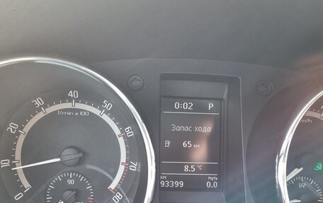 Skoda Yeti I рестайлинг, 2017 год, 1 699 000 рублей, 25 фотография