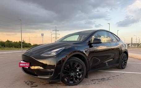 Tesla Model Y I, 2021 год, 3 697 000 рублей, 2 фотография