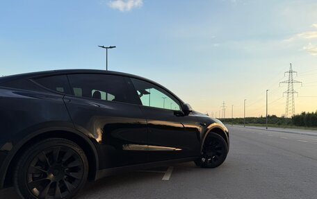 Tesla Model Y I, 2021 год, 3 697 000 рублей, 6 фотография