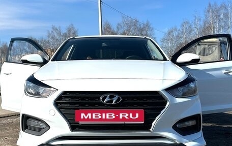 Hyundai Solaris II рестайлинг, 2017 год, 1 390 000 рублей, 6 фотография