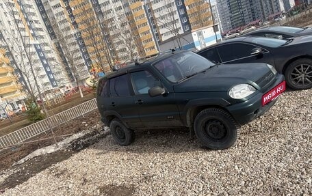 Chevrolet Niva I рестайлинг, 2004 год, 240 000 рублей, 6 фотография