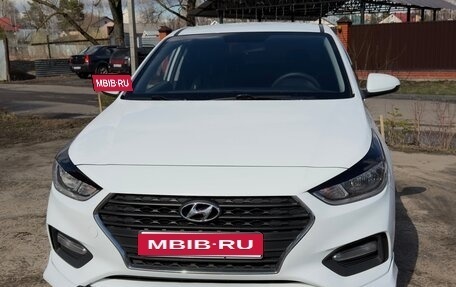 Hyundai Solaris II рестайлинг, 2017 год, 1 390 000 рублей, 8 фотография