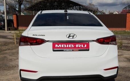 Hyundai Solaris II рестайлинг, 2017 год, 1 390 000 рублей, 5 фотография