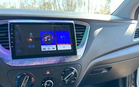 Hyundai Solaris II рестайлинг, 2017 год, 1 390 000 рублей, 11 фотография