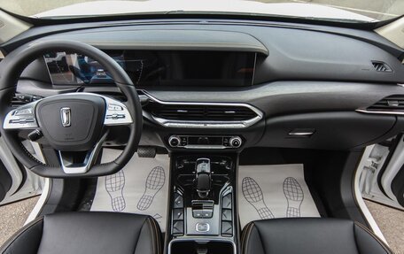 FAW Bestune T77, 2024 год, 1 999 000 рублей, 7 фотография