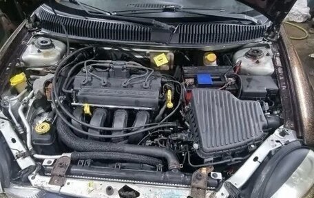 Dodge Neon II, 2000 год, 240 000 рублей, 8 фотография