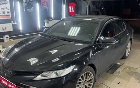 Toyota Camry, 2018 год, 2 550 000 рублей, 11 фотография