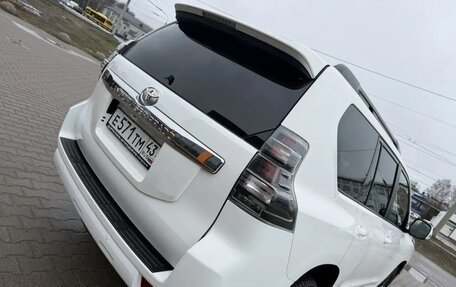 Toyota Land Cruiser Prado 150 рестайлинг 2, 2015 год, 3 675 000 рублей, 8 фотография