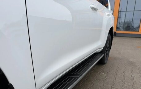 Toyota Land Cruiser Prado 150 рестайлинг 2, 2015 год, 3 675 000 рублей, 13 фотография