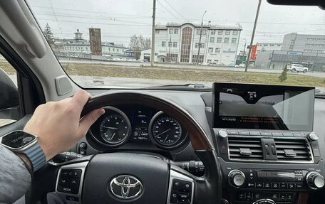 Toyota Land Cruiser Prado 150 рестайлинг 2, 2015 год, 3 675 000 рублей, 33 фотография