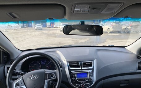 Hyundai Solaris II рестайлинг, 2013 год, 820 000 рублей, 3 фотография